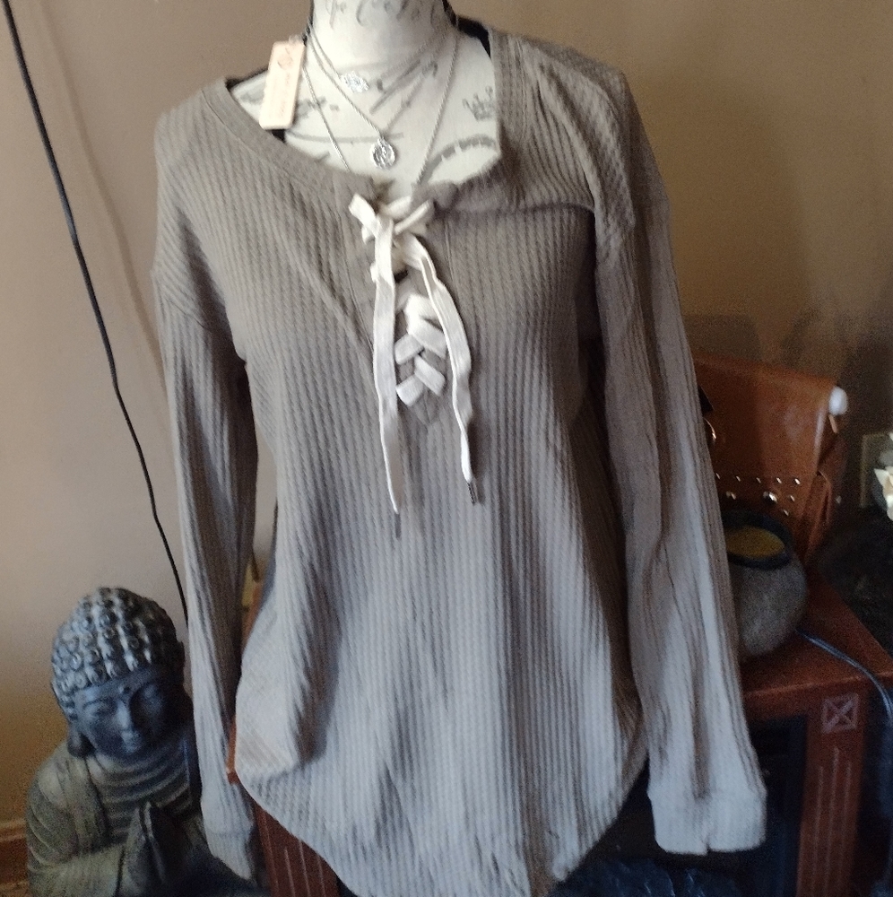 A ValMarie super cute too great for trasition into spring
